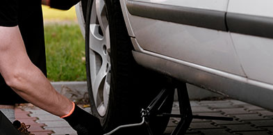 emergency-flat-tire-change-service-minneapolis